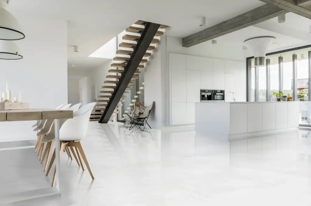 Интерьер Monopole Onix