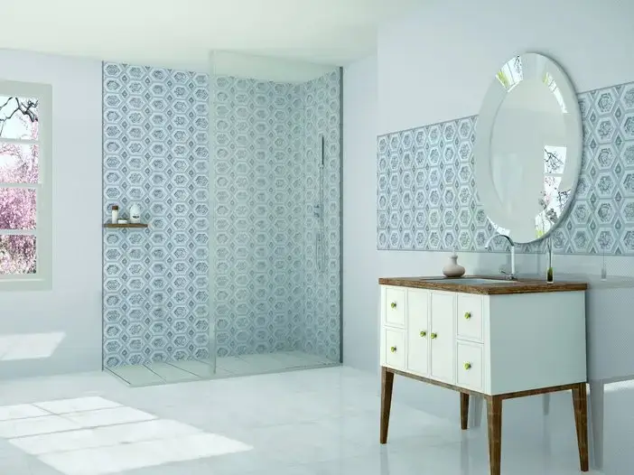 Интерьер Emigres Lucca