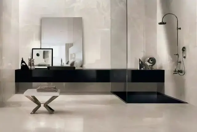 Интерьер с Cloudy White Glossy 120x280