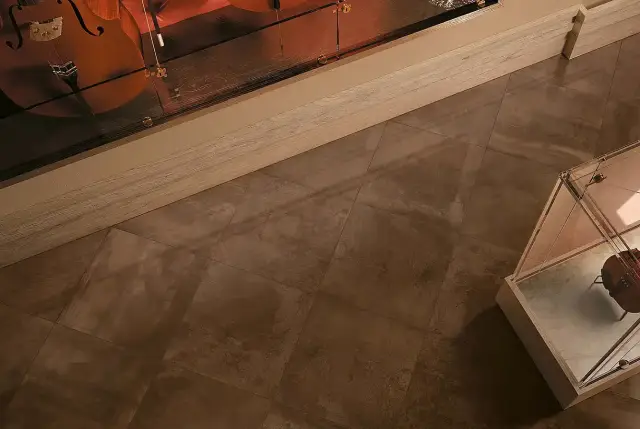 Интерьер с Heat Aluminum Rett 60  / Хит Алюминиум Рет.