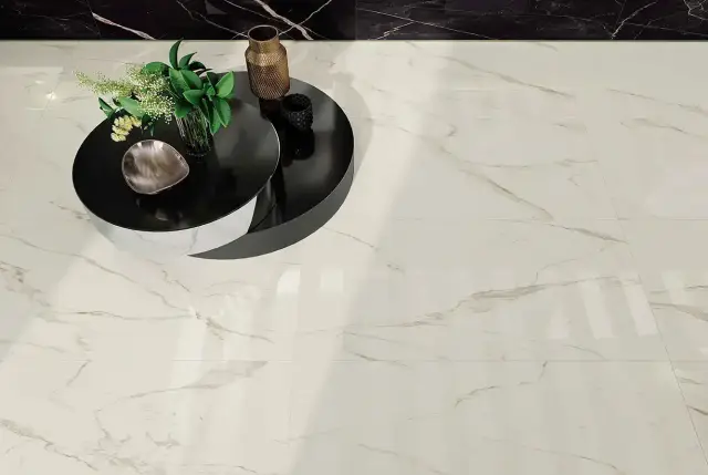 Интерьер с Empire Silver Root Matte
