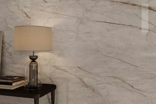 Интерьер с Empire Silver Root Matte