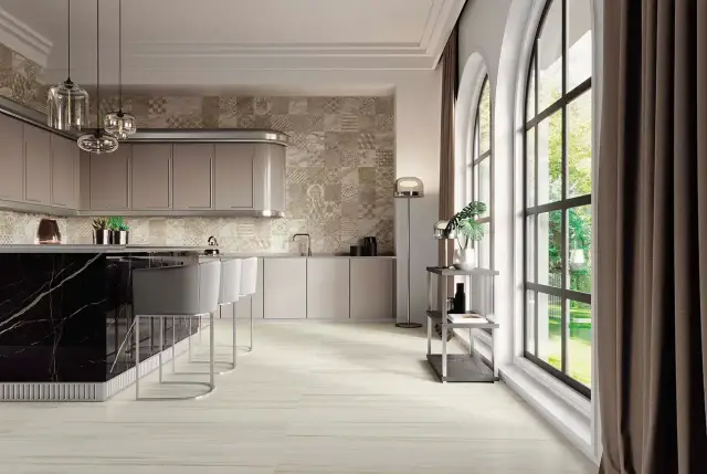 Интерьер с Empire Silver Root Matte