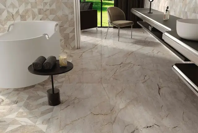 Интерьер с Empire Silver Root Matte