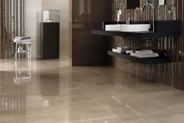 Интерьер с Moka Gold Damask