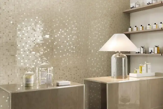 Интерьер с Moka Gold Damask