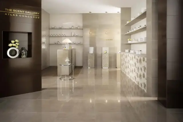 Интерьер с Moka Gold Damask