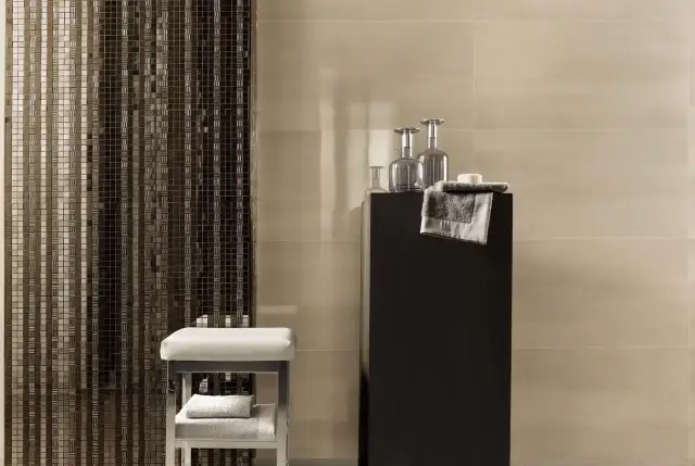 Интерьер с Moka Gold Damask