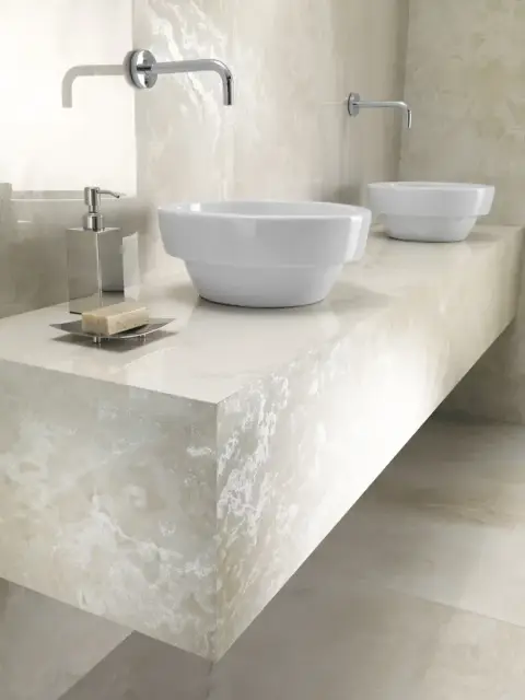 Интерьер с Керамогранит Tagina Оникс Даймонд Черный Обсидиан Люкс / Onyx Diamond Black Obsidian Luc глянцевый черный 148047 120х60 см