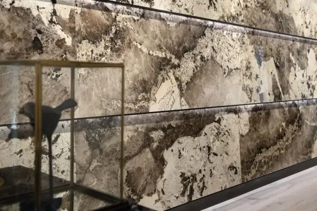 Интерьер с Керамогранит Rex Heritage Luxe Cloud Glossy 9mm 775049 60x120