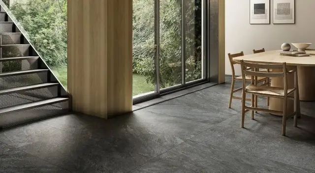 Интерьер с Italon Керамический гранит Magma Керамогранит Graphite (новый код) 120x120 натуральный