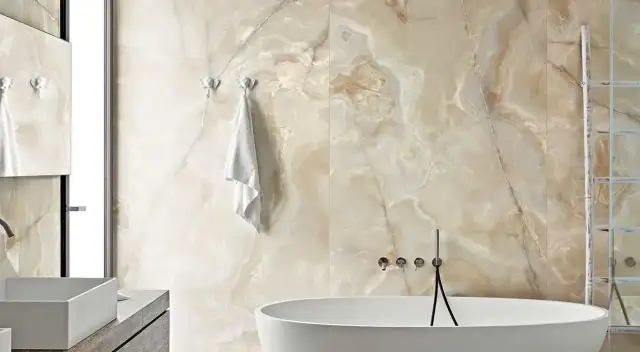 Интерьер с Керамогранит ONYX&MORE SILVER PORPHYRY STR 60X60 RET