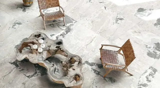 Интерьер с Керамогранит ONYX&MORE SILVER PORPHYRY STR 60X60 RET