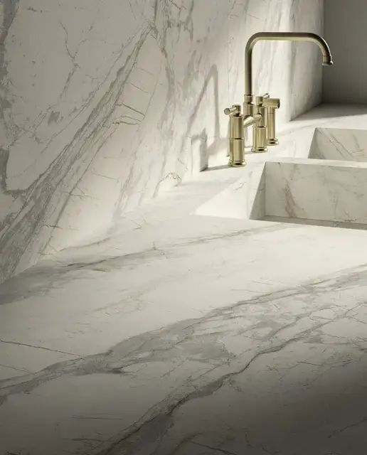 Интерьер с Керамогранит Del Conca Hme Marble Edition Hme 3 Onice Verde Rett Hard GCME03R 60x120