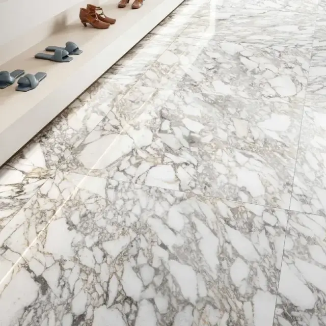 Интерьер с Керамогранит Flaviker Supreme Memories Bianco Vagli Ant Ret PF60011857 60x120