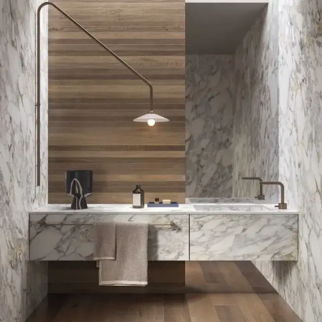 Интерьер с Керамогранит Flaviker Supreme Memories Bianco Vagli Ant Ret PF60011857 60x120