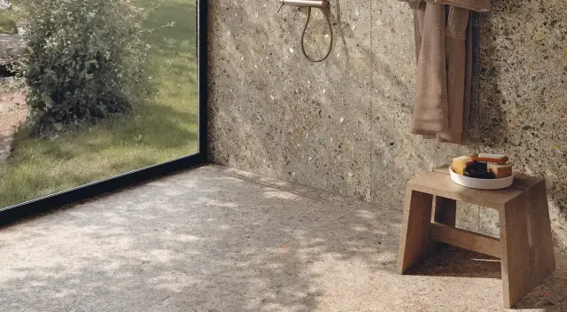 Интерьер с Керамогранит Fap Ceramiche fTSL Materia Eclettica Beige Matt R10 RT 60x120