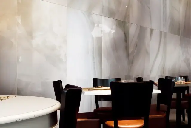Интерьер с Керамогранит ALABASTRI REX MIELE LAP 80X180 RET
