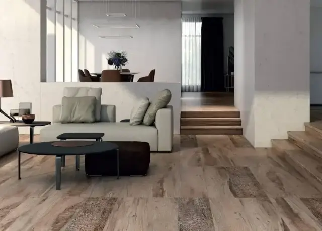 Интерьер с Плинтус Kerama Marazzi Про Вуд Бежевый Темный DL5101/BTG 8x39.6