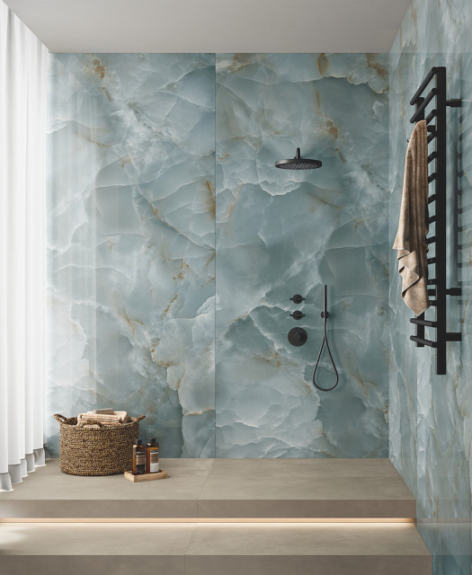 Интерьер с Керамогранит Fondovalle Onyx Blue Crystal Polished 6 mm INF3071 60x120