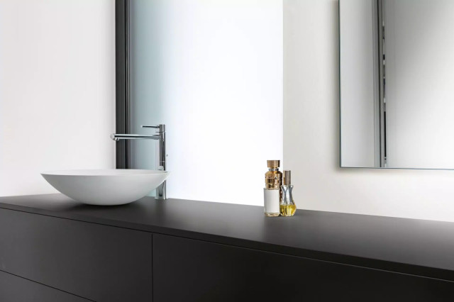 Интерьер с B&W Marble Black Naturale 60x60