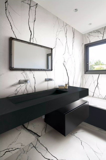 Интерьер с B&W Marble Black Naturale 60x60