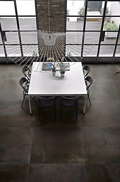 Интерьер с Flowtech Russet Nat. Listello Sfalsato 21x40