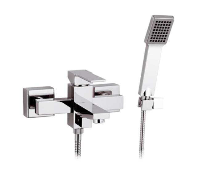 Смеситель для ванны Remer Qubika Q02