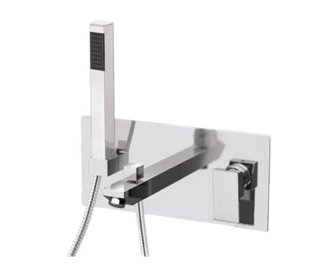 Смеситель для ванны Remer Q-Design QD04