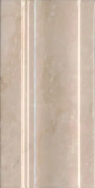 Плинтус Стемма бежевый |20x10